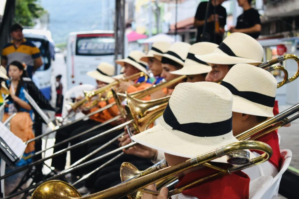 presentación durante el concurso de bandas