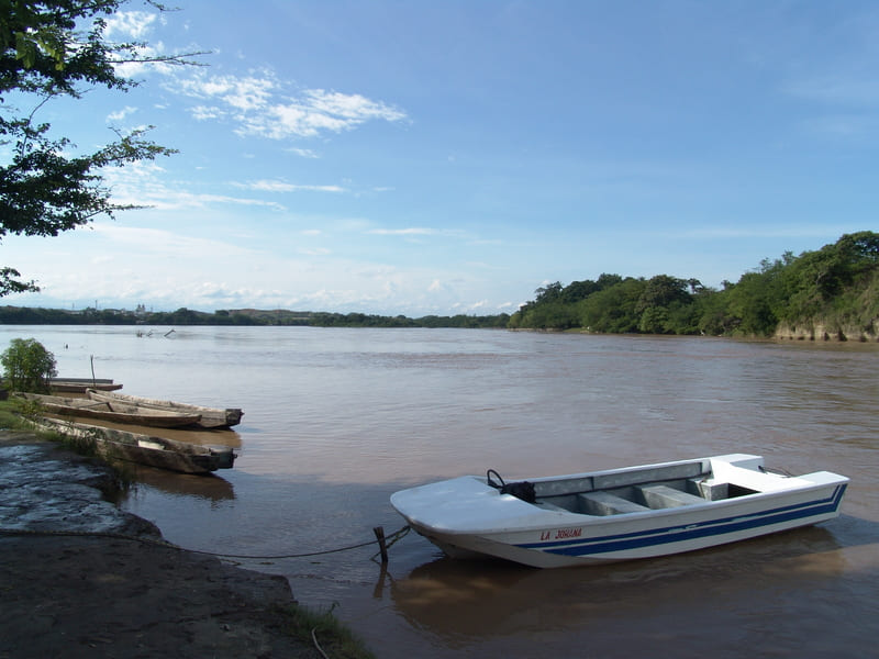 imagen río magdalena a su paso por la dorada