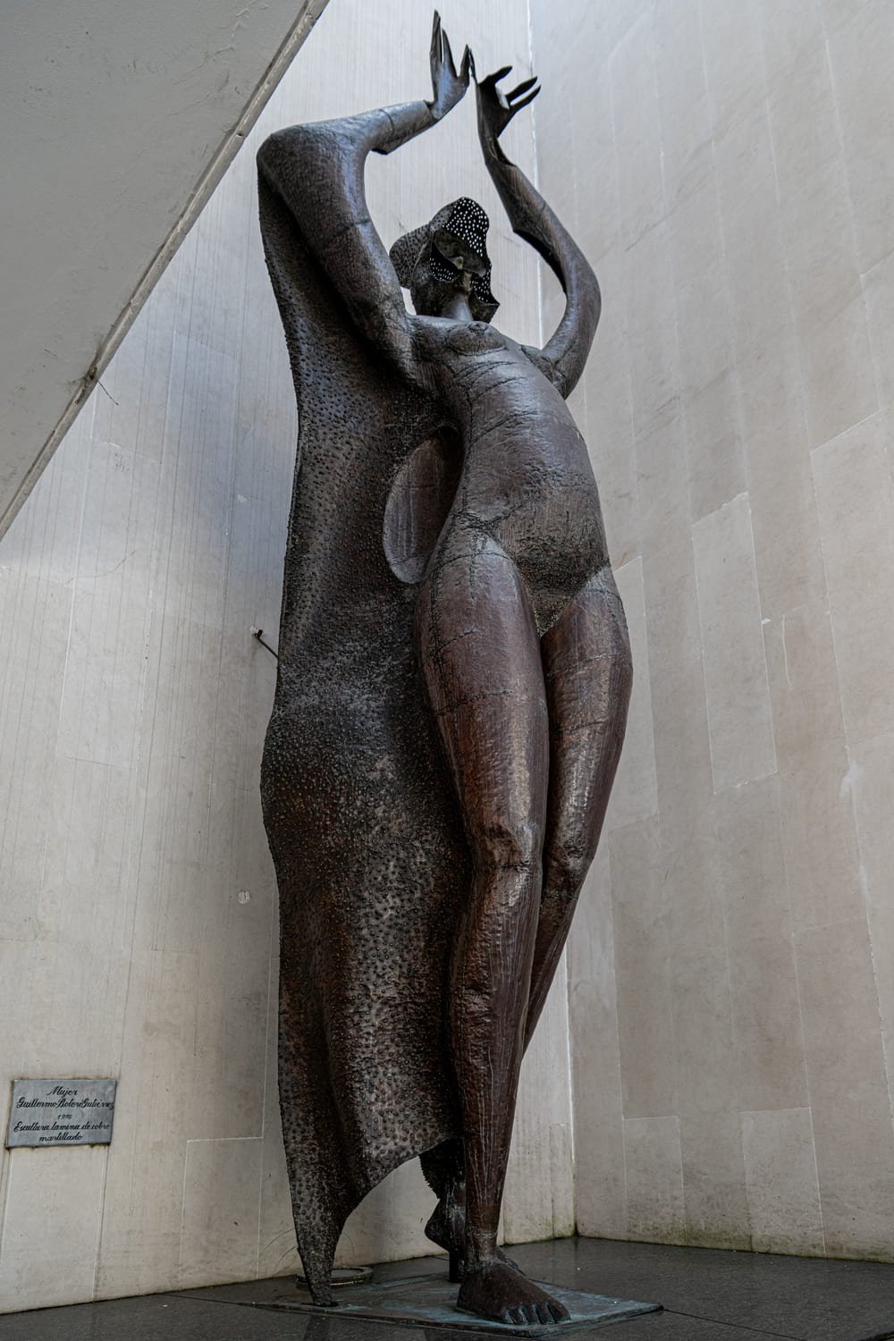 escultura-mujer-06